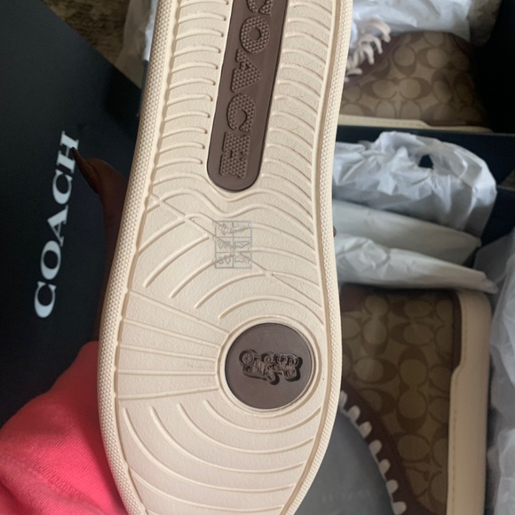 Coach shoes - Picture 2 of 3